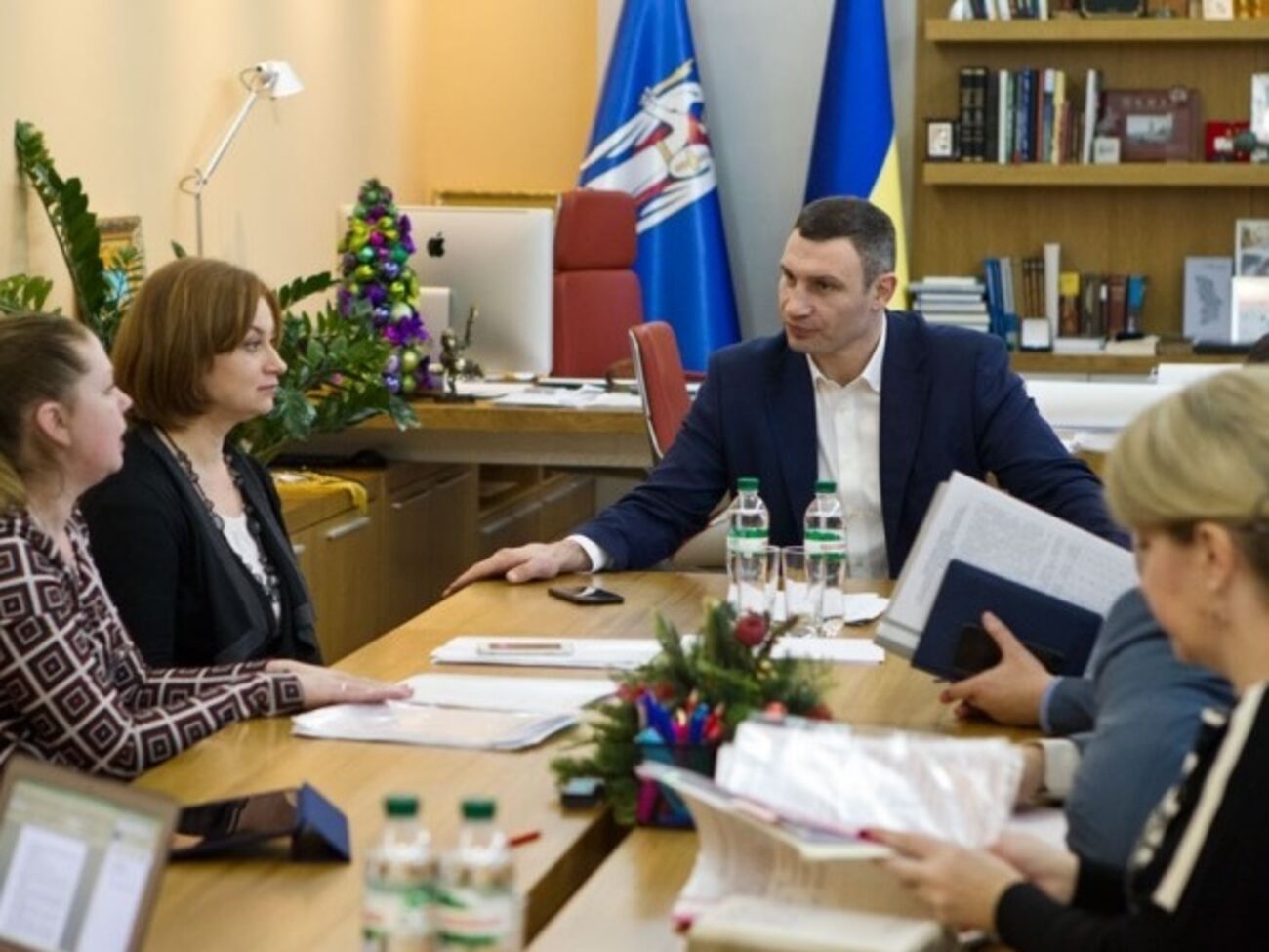 Кличко:&nbsp;Учитывая специфичность вируса и тяжелые осложнения от гриппа, мы обязаны предотвратить распространение сезонных заболеваний в Киеве