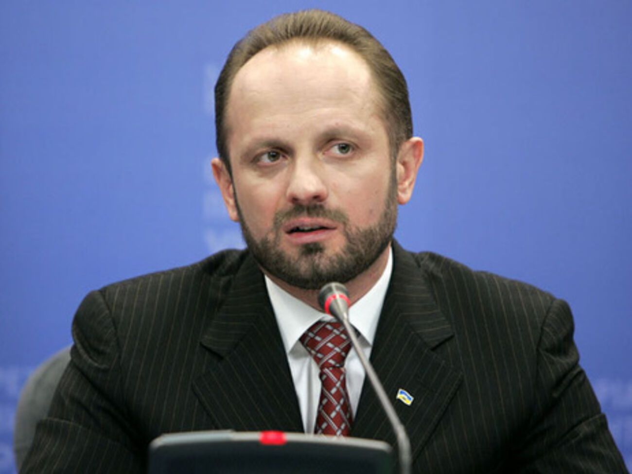 Безсмертный считает, что российская делегация подталкивает украинскую к прямым переговорам с террористами