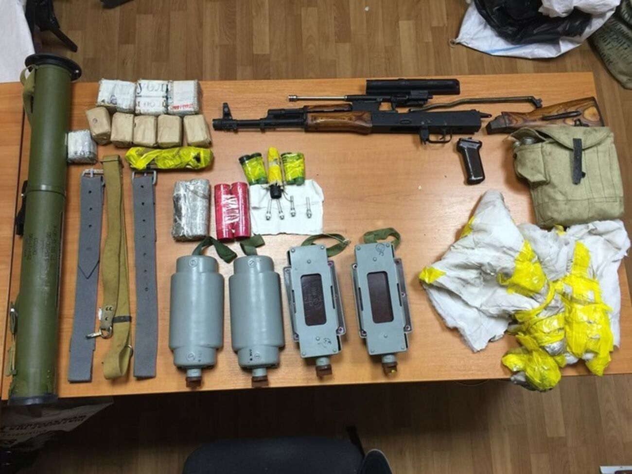 СБУ нашла несколько тайников с оружием