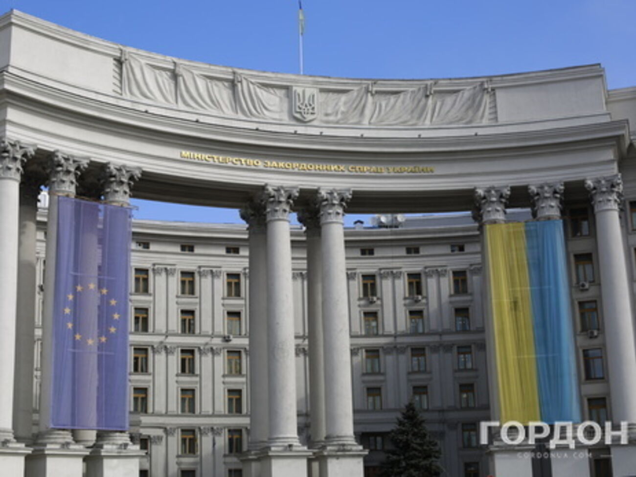 МИД Украины: Любое содействие терроризму со стороны госорганов или официальных лиц должно повлечь за собой международную ответственность