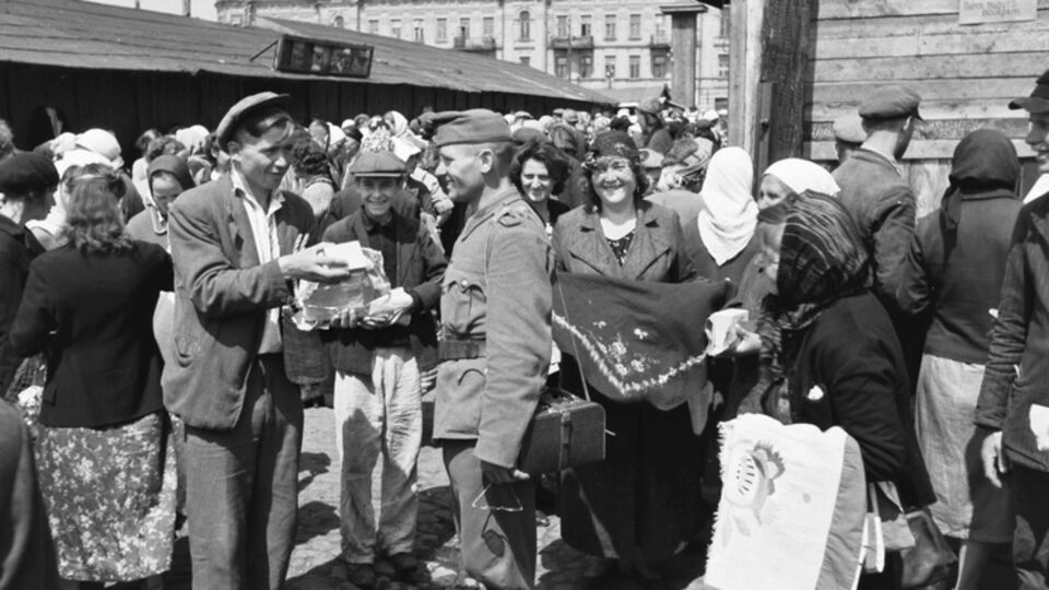 Еврейский базар оккупированного Киева, 1942 год