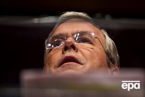 Буш призвал не голосовать за Клинтон