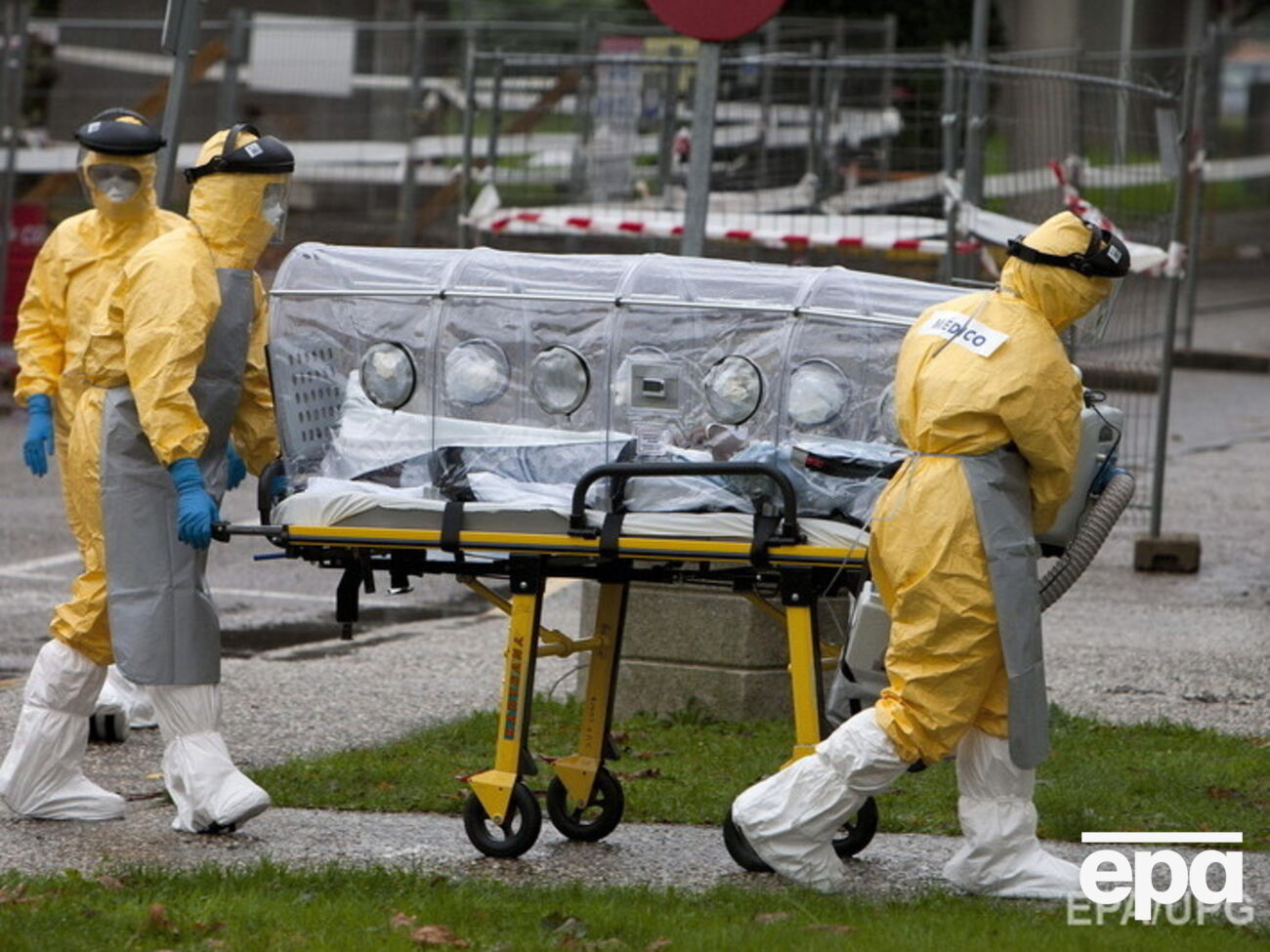 Власти Сьерра-Леоне подтвердили новый случай гибели пациента после заражения лихорадкой Эбола