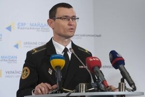 Начиная с января украинским военнослужащим по контракту повысят зарплату