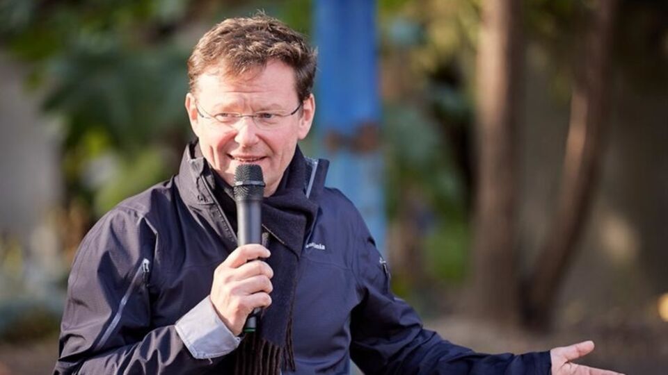 Медленные темпы реформ в Украине исполняющий обязанности заместителя председателя Одесской облгосадминистрации Саша Боровик связал с отсутствием "политической воли на центральном уровне"