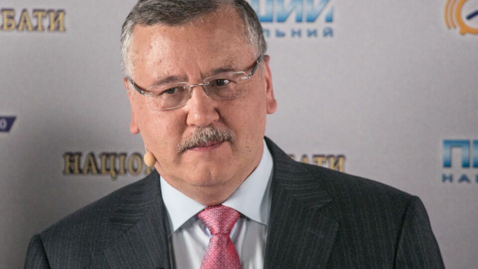 Анатолий Гриценко: Добиться выполнения украинского законодательства на неподконтрольных Киеву территориях Донбасса за год нереально