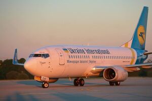 В авиакомпании и в прокуратуре указали различные версии ЧП