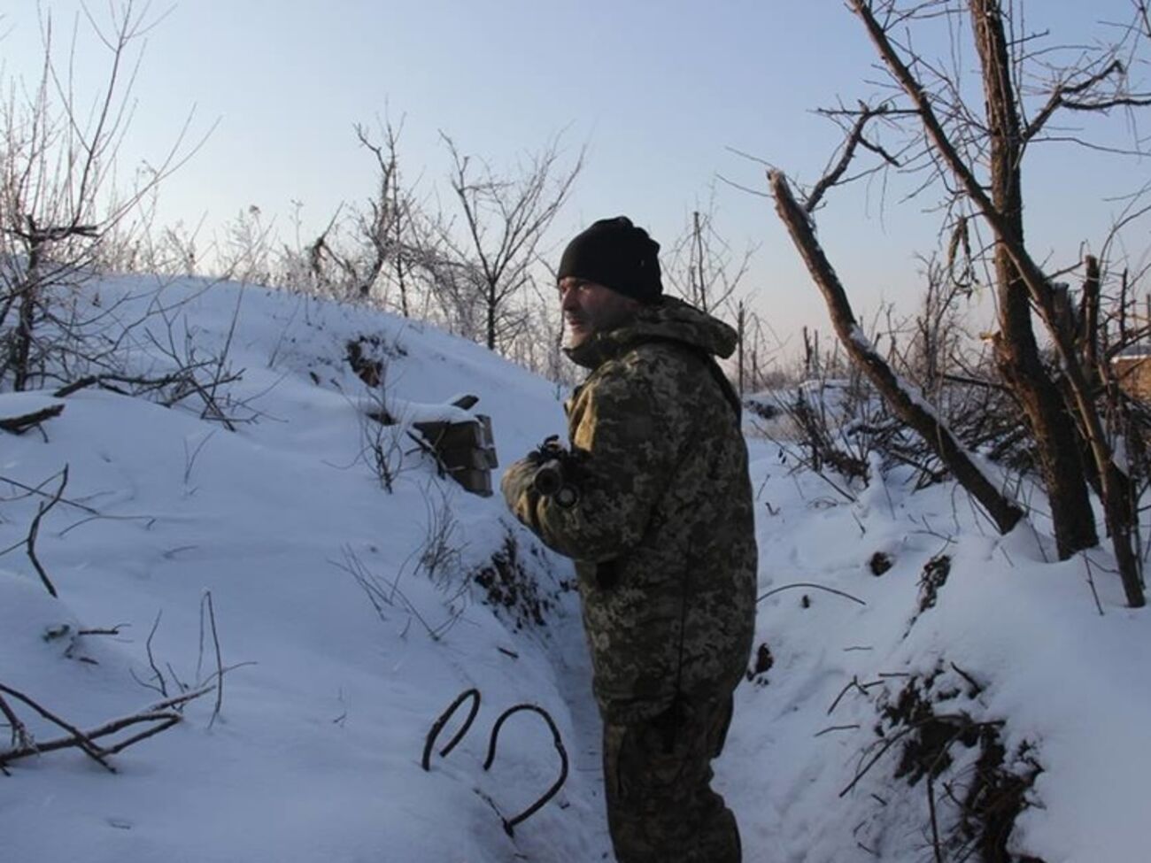 Позиции сил АТО продолжают находиться под обстрелом боевиков