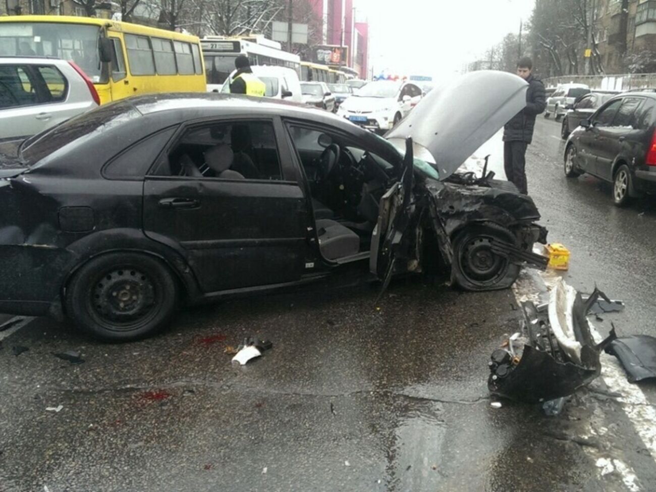 Правоохранители задержали троих налоговиков при получении взятки