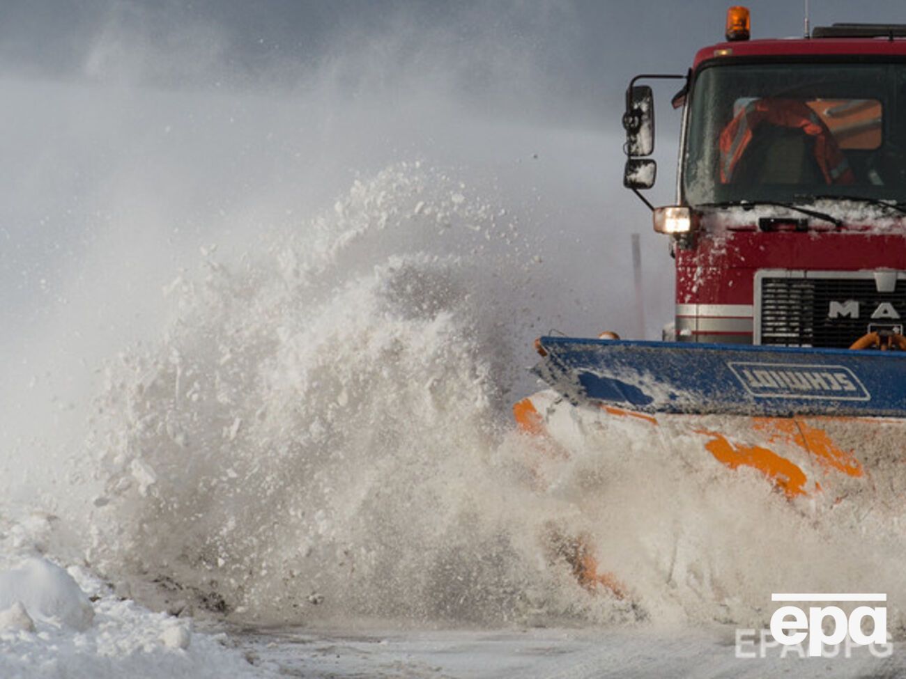 В Украине власти готовятся ликвидировать последствия сильных снегопадов