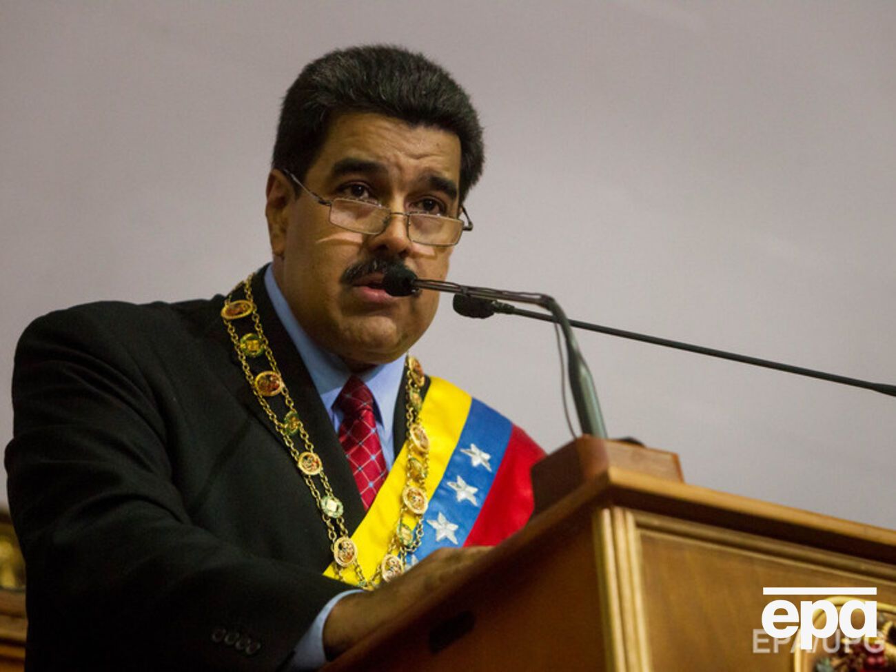 Президент Венесуэлы Николас Мадуро объявил о&nbsp;введении чрезвычайного положения