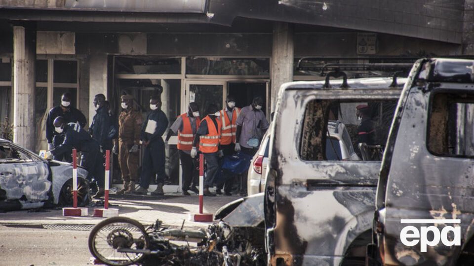 Возле отеля Splendid в Уагадугу