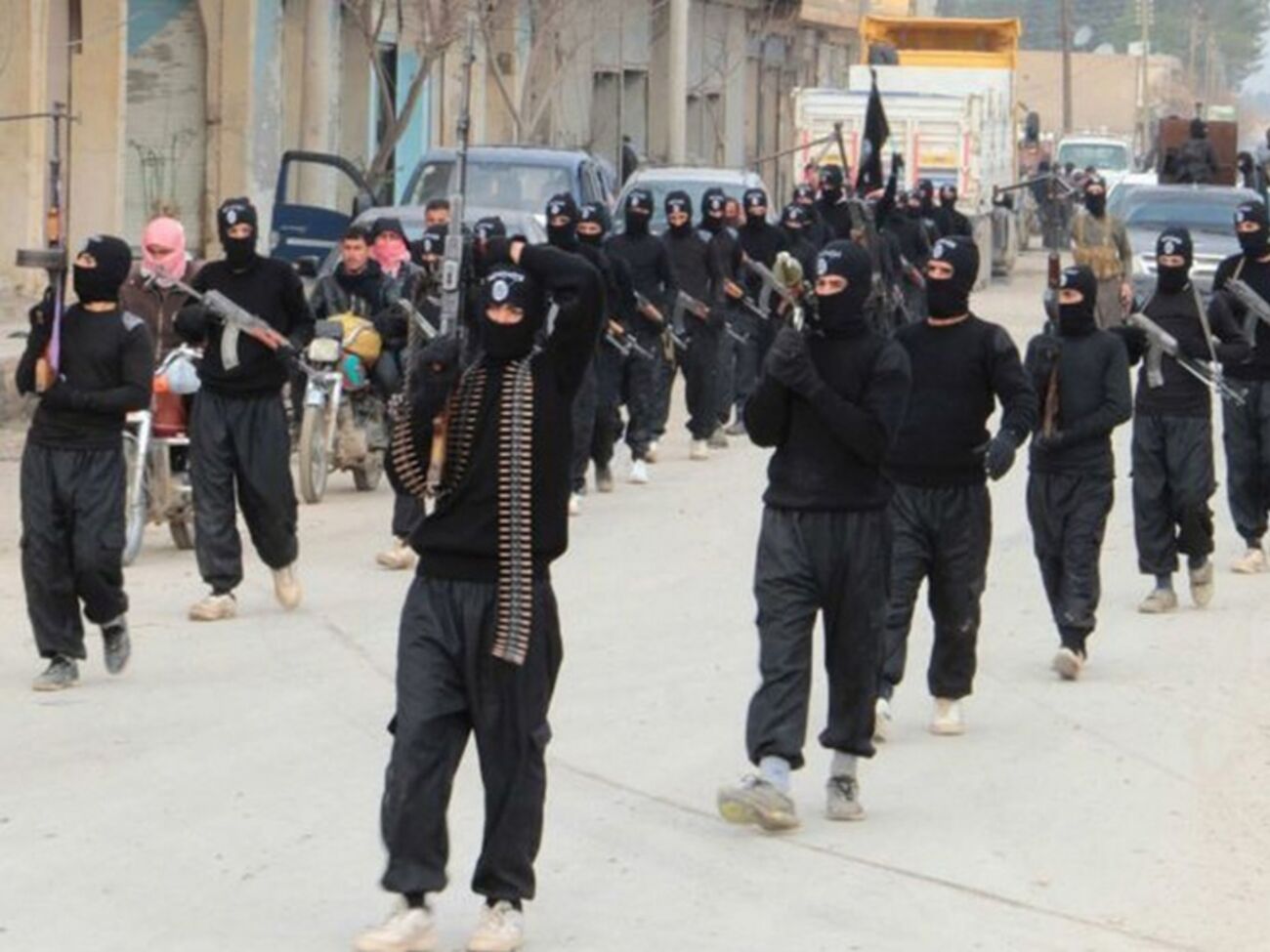 Правозащитники: Резню в деревне Аль-Бгалия устроили боевики "Исламского государства"