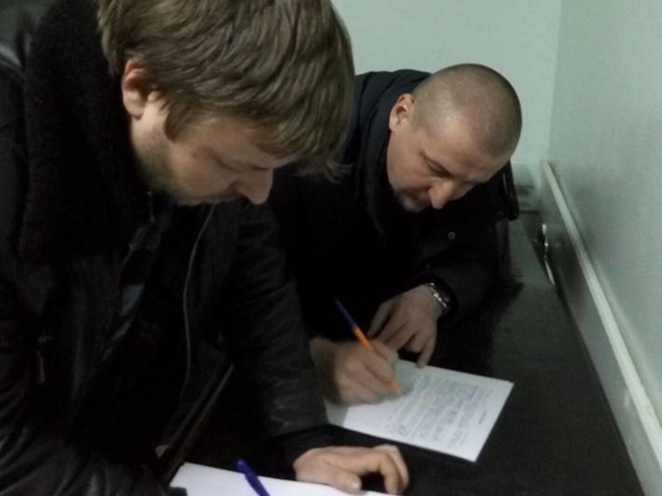 Адвокаты задержанных на Драгобрате бойцов ПС Роман Бухтояров (слева) и Владислав Добош написали в полицию заявления о недопуске к подзащитным