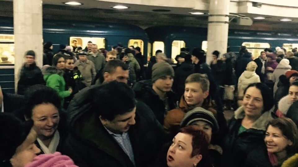 Михаил Саакашвили приглашает на третий антикоррупционный форум пассажиров харьковского метро