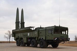 Ракетные комплексы "Искандер-М" могут оснащаться как крылатыми, так и баллистическими ракетами