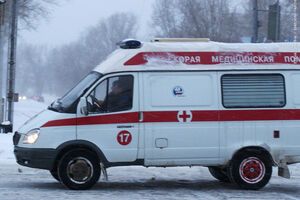 В интернет попало видео о том, как в Подмосковье полицейский не пропустил "скорую помощь" из-за приближающегося кортежа