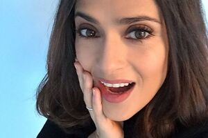 Хайек: С отцом на завтраке, организованном для меня Quien Magazine, в прекрасном Jumex музее в Мехико