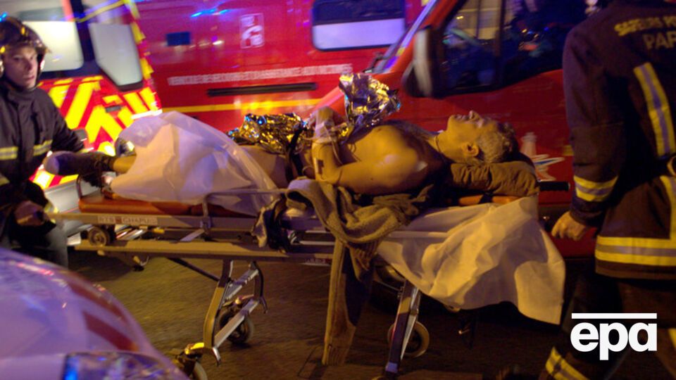 Три человека подорвали себя 3 ноября возле Национального стадиона в Сен-Дени