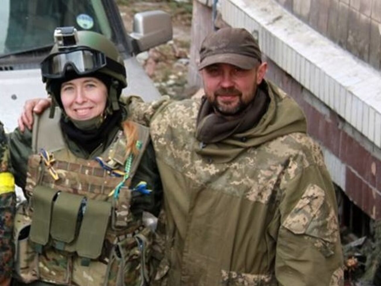 На фото Елена Билозерская с погибшим бойцом