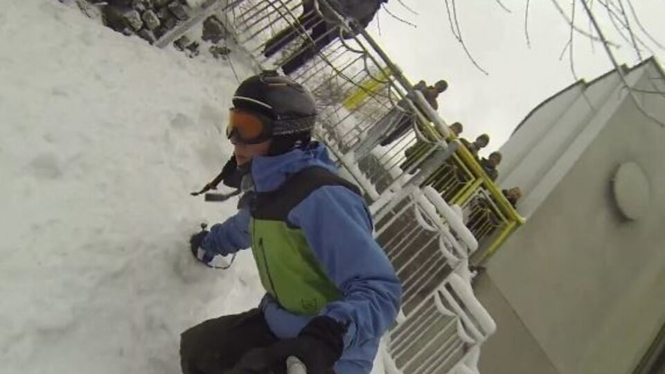 Экстремал прокатился вдоль маршрута киевского фуникулера