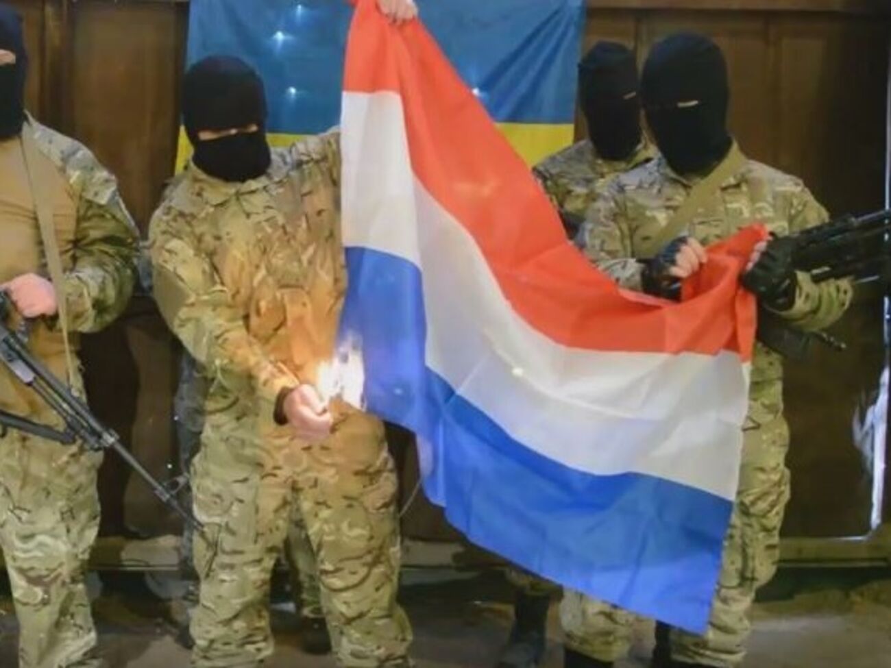 Кадр из фейкового видео