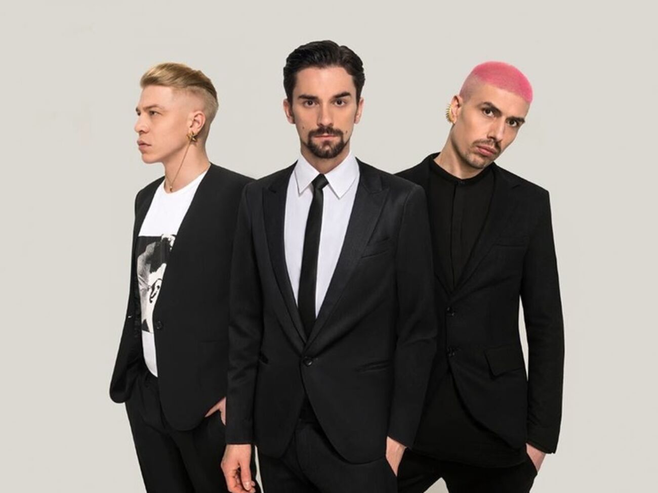 Группу "АГОНЬ" создали бывшие участники Quest Pistols