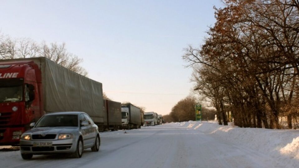 В "Укравтодоре" винят в случившемся легкомыслие водителей