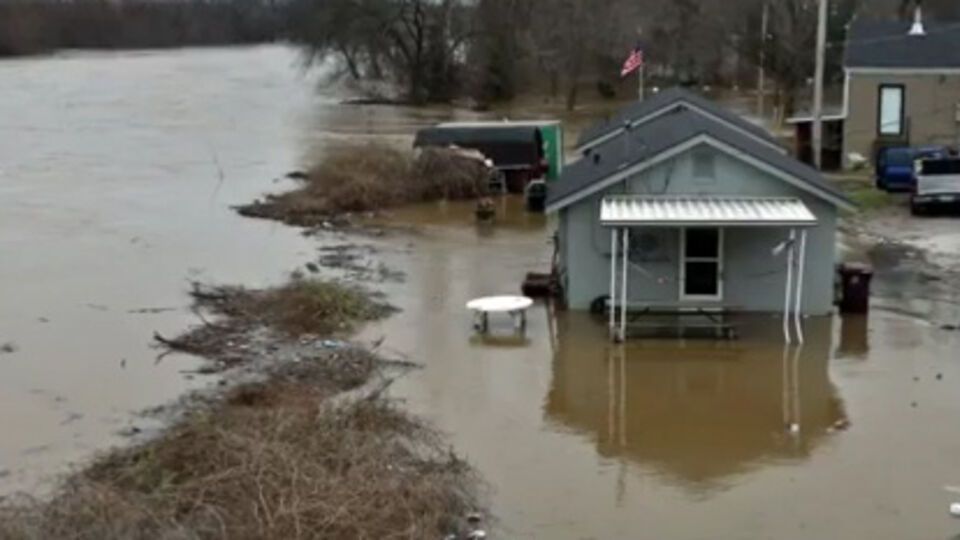 Американские штаты Миссури и Иллинойс страдают от наводнений