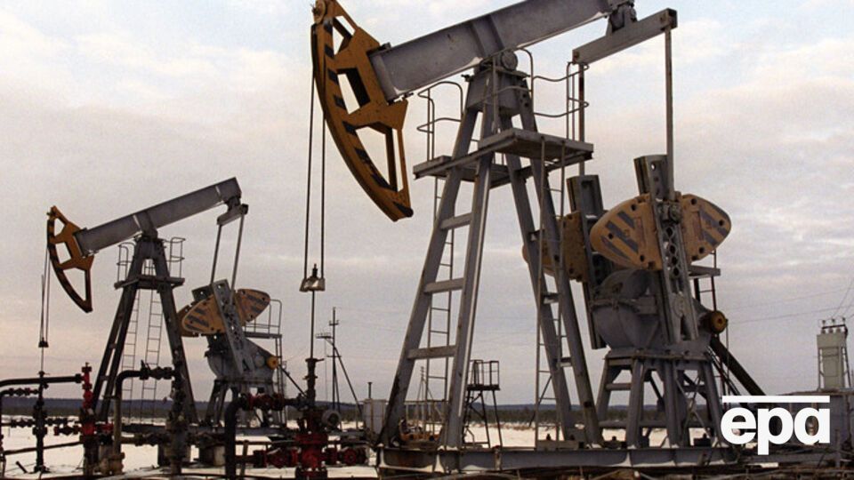 РФ побила рекорд по среднесуточной добыче нефти