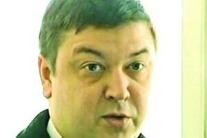 Порошенко советует украинцам прочитать книгу "Аэропорт" Сергея Лойко