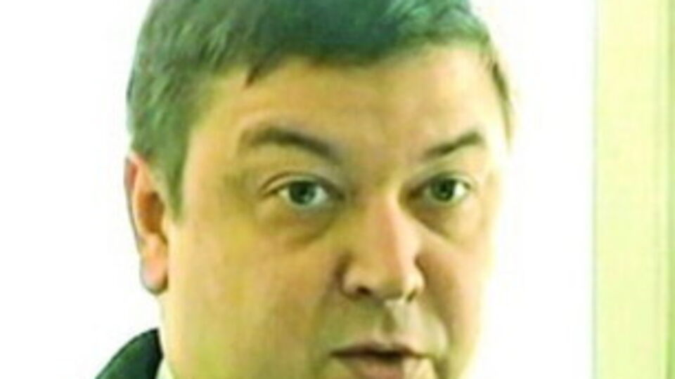 Порошенко советует украинцам прочитать книгу "Аэропорт" Сергея Лойко