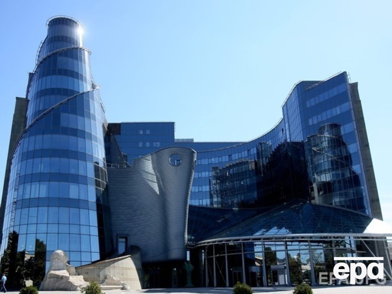 Новый закон о СМИ заставил уйти в отставку руководителей государственных телеканалов в Польше