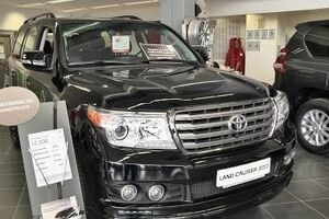 Toyota Land Cruiser 200 2014 года выпуска