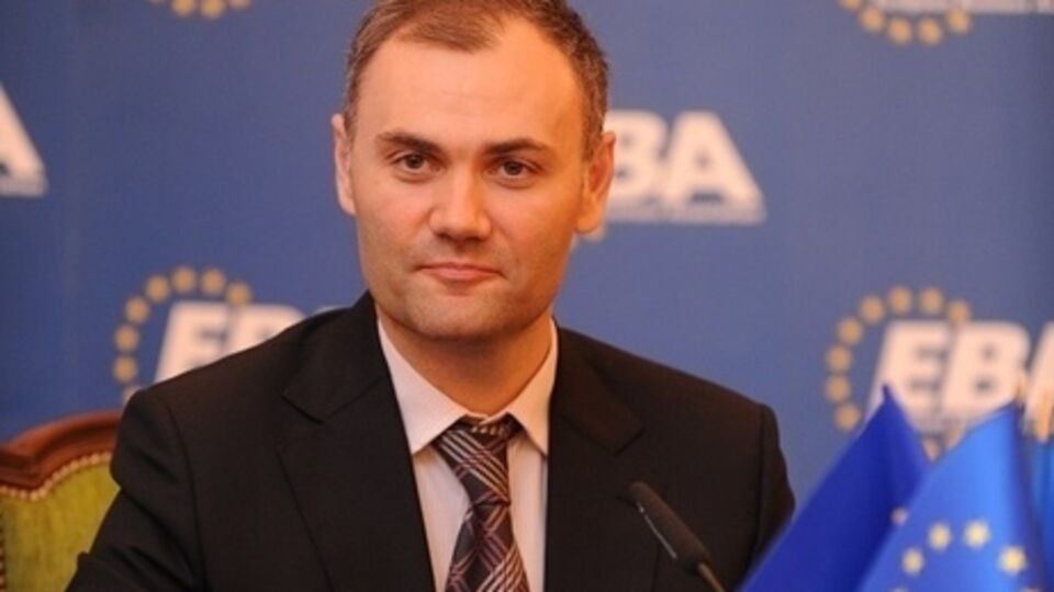 Колобов останется под стражей в Испании