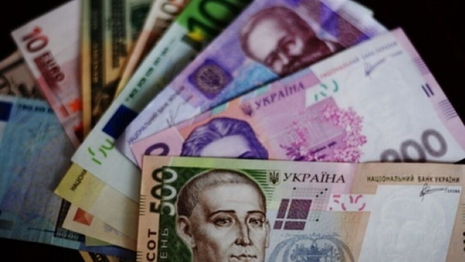 Из кабинета следователя похитили крупную сумму денег и другие вещи