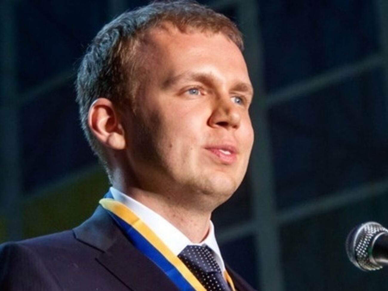 Печерский суд арестовал принадлежащие структурам Курченко акции "Брокбизнесбанка"