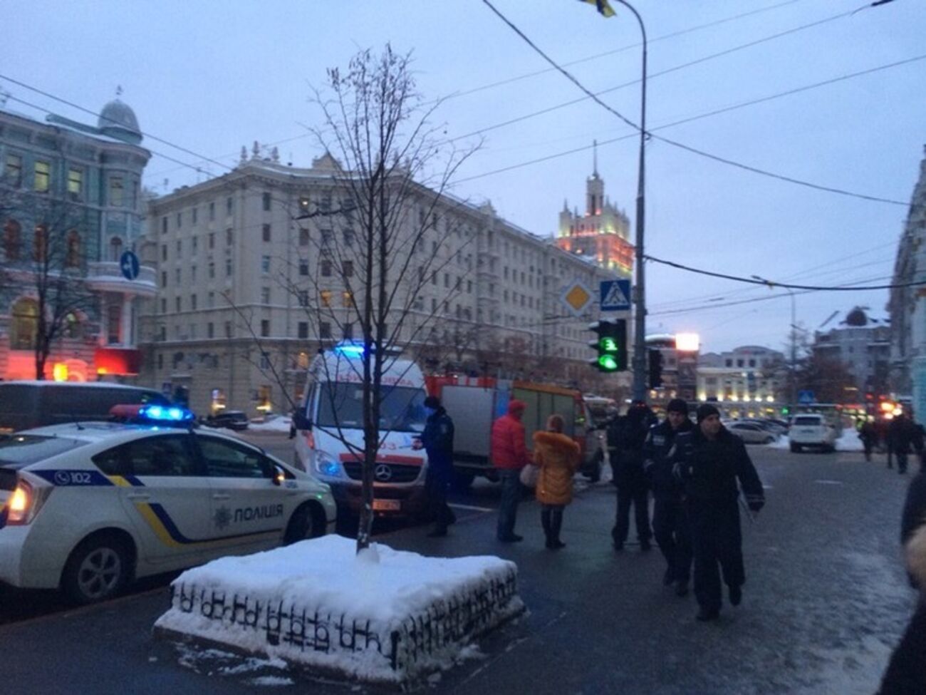 Полиция обыскала горсовет, но ничего взрывоопасного не нашла