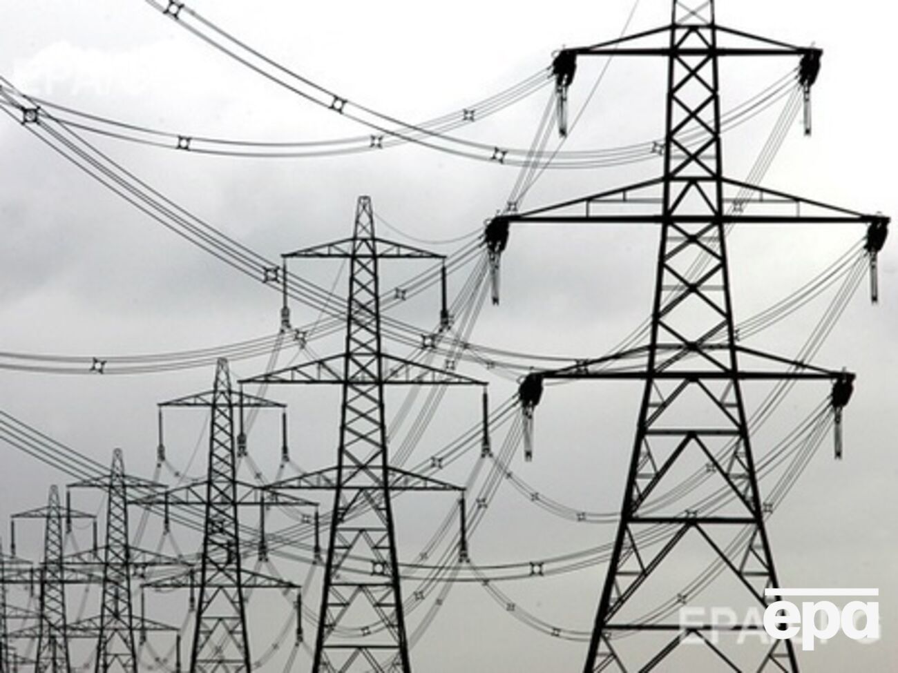 Без электричества остаются населенные пункты в трех областях