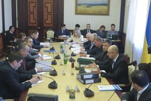 Яценюк потребовал от силовиков довести до суда расследование ряда уголовных производств против режима Януковича