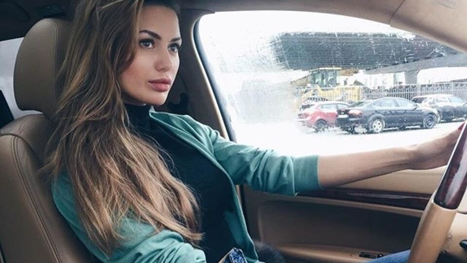 Боня: А так прекрасно начинался день... Пора менять машину