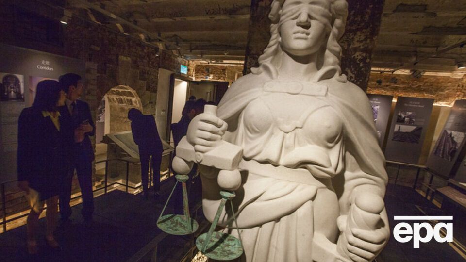 Виктор Батурин, шурин бывшего мэра Москвы Юрия Лужкова, был приговорен к семи годам лишения свободы за мошенничество с векселями компании "Интеко"