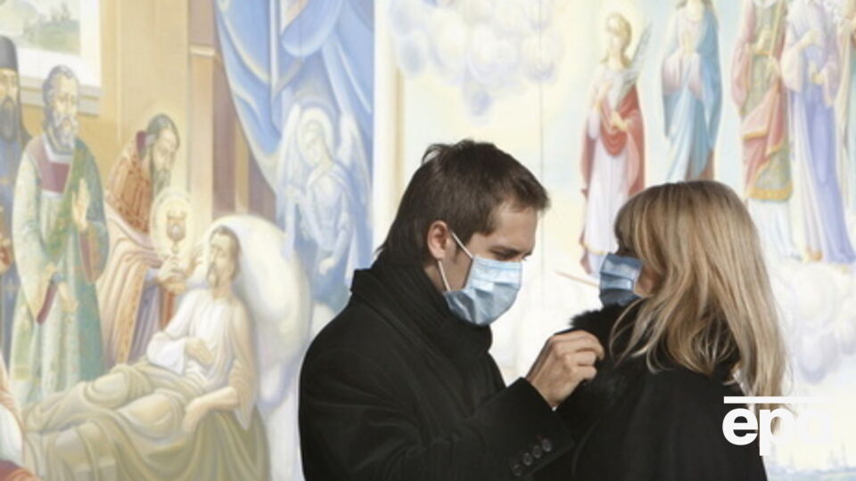 Врачи призвали при первых симптомах гриппа обращаться к врачу