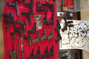 СБУ: В Киеве изъята крупная партия пистолетов европейского производства