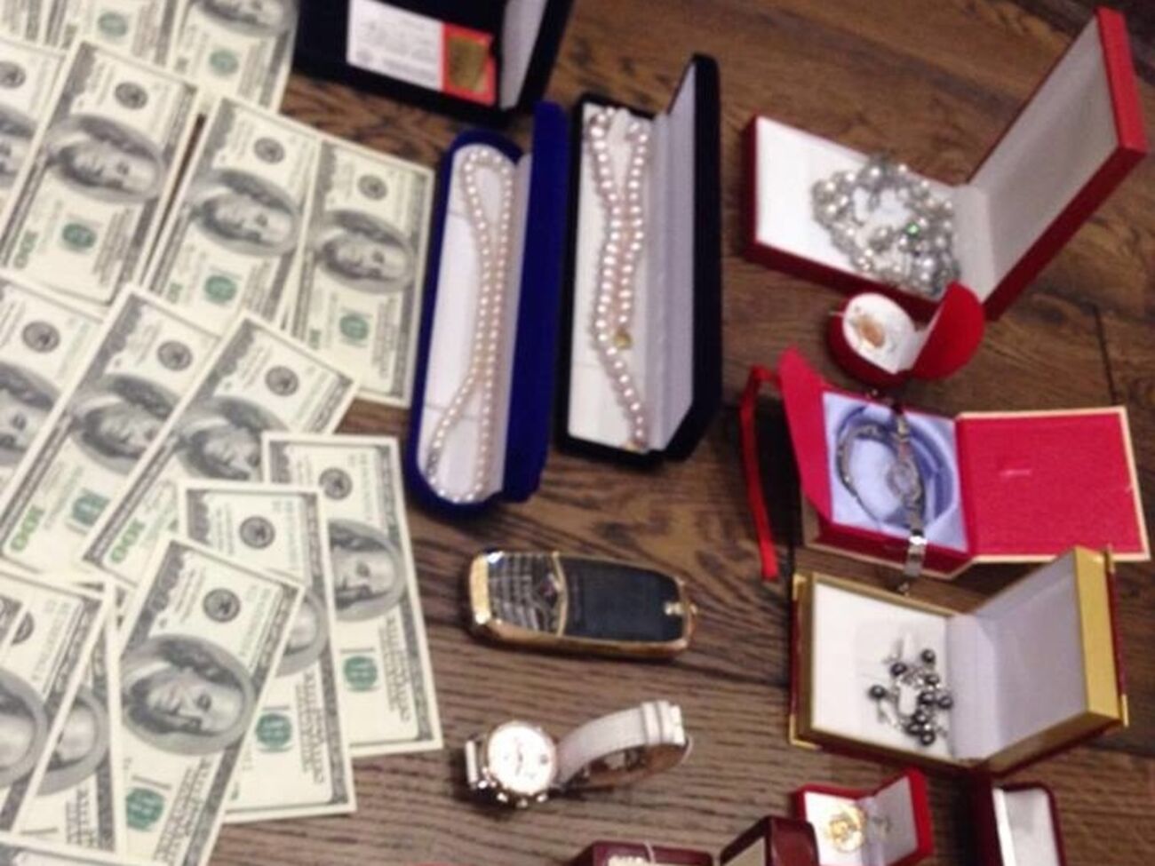 СБУ: Злоумышленница планировала организовать механизм незаконной легализации граждан Сирии и РФ посредством безосновательного предоставления им статуса беженца