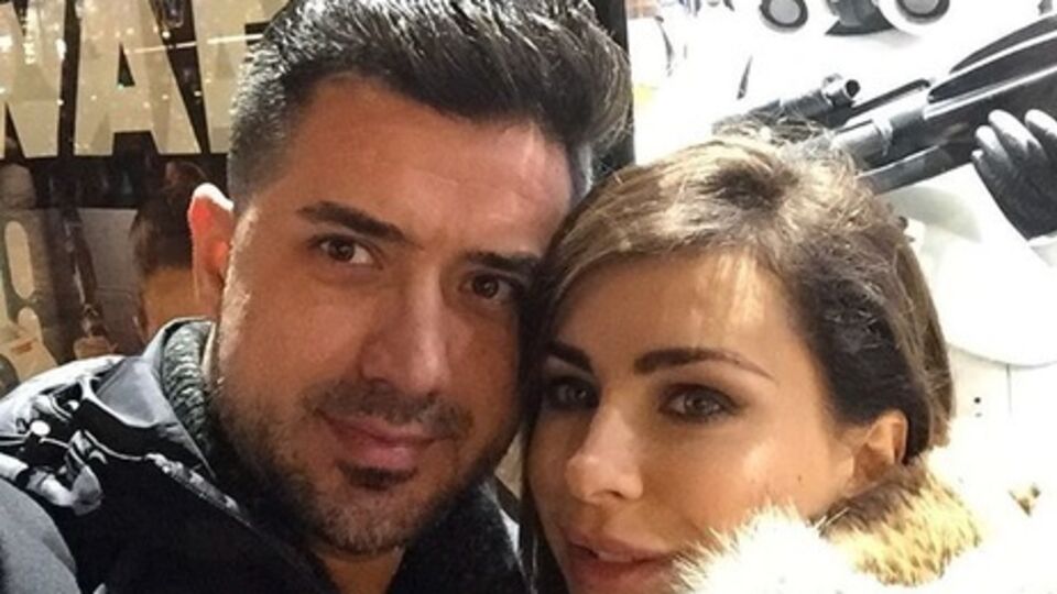 Ани Лорак и Мурат гуляют с дочерью Софией в США