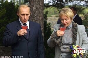 Владимир Путин с женой в Финляндии в 2001 году