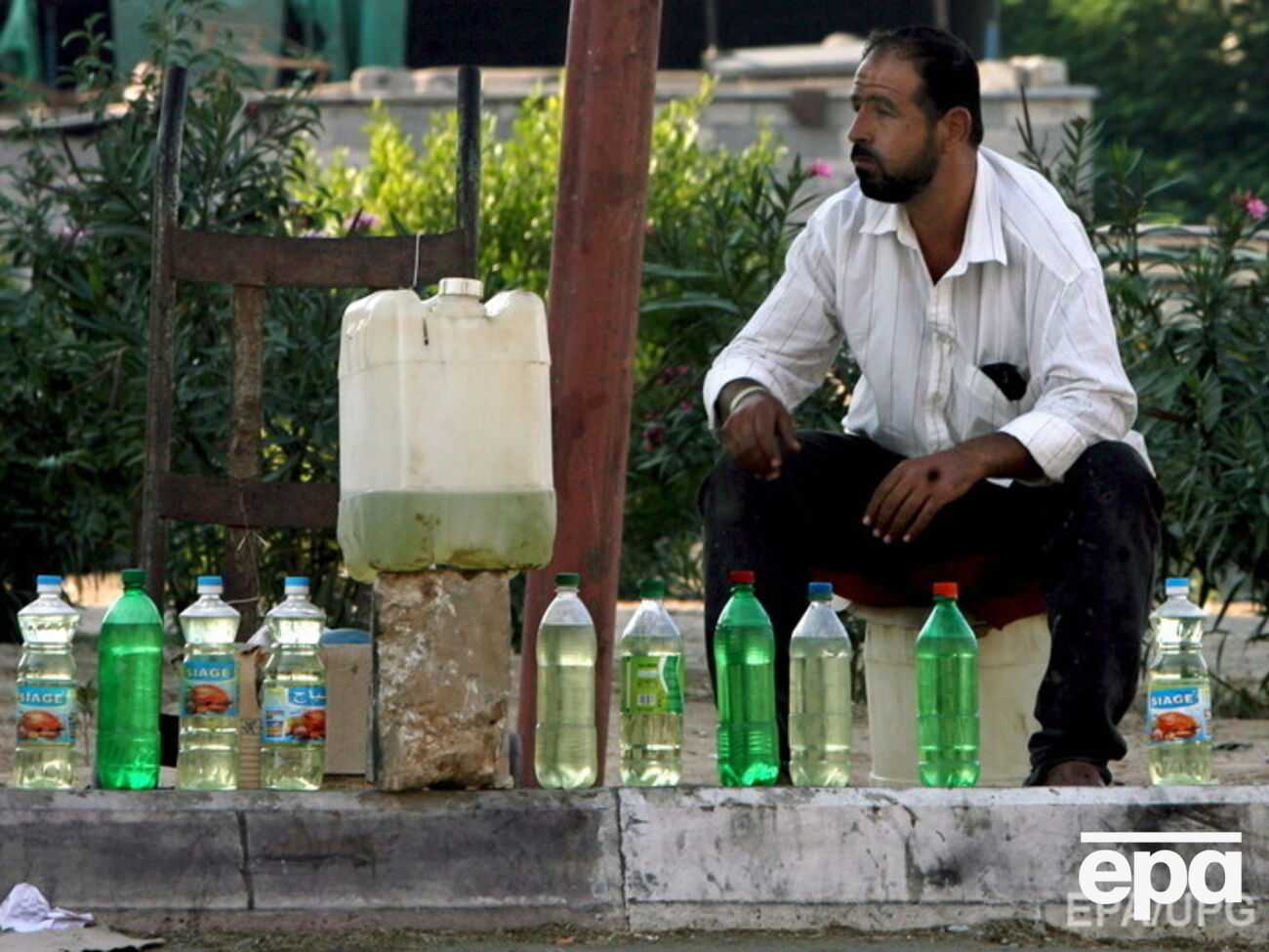 В Украине бензин подделывают прямо на нефтебазах, заявил премьер