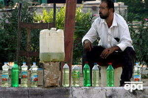 В Украине бензин подделывают прямо на нефтебазах, заявил премьер