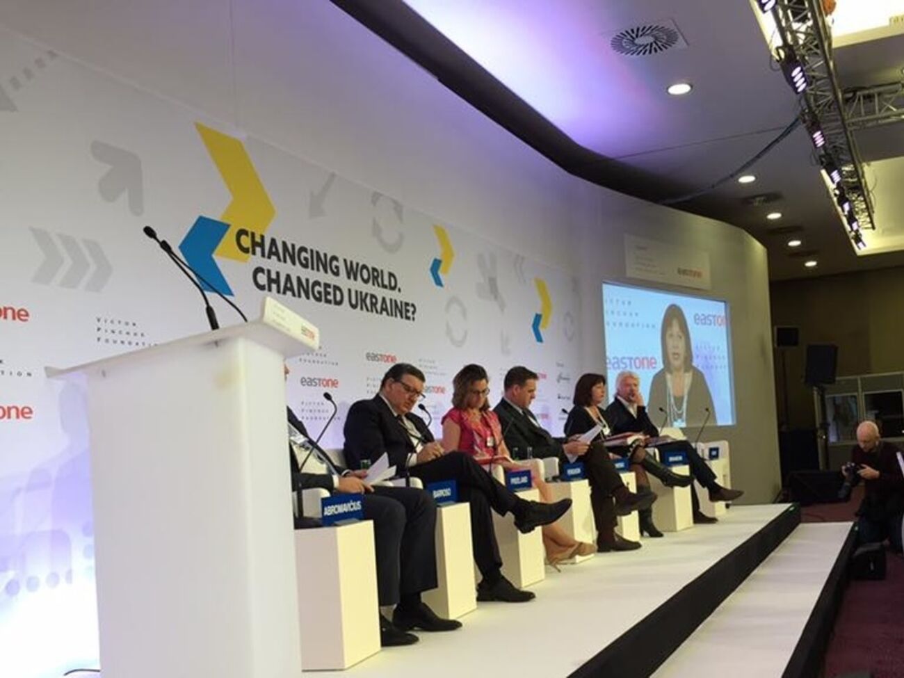 Константин Батозский: В кулуарах большинство наблюдателей выразили разочарование. Бизнесмены ожидали больше конкретики в экономической политике Украины